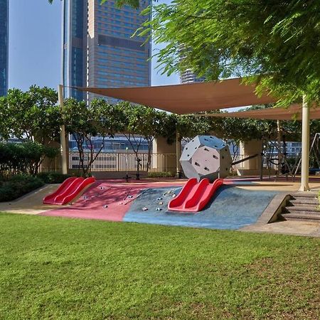 Magnificent 2 Bedroom With Stunning Burj Khalifa View Dubai Exterior photo