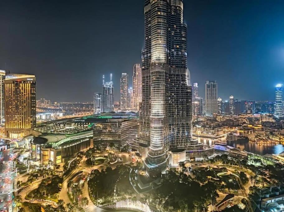 Magnificent 2 Bedroom With Stunning Burj Khalifa View Dubai Exterior photo