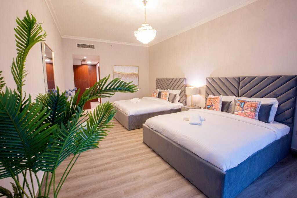 Magnificent 2 Bedroom With Stunning Burj Khalifa View Dubai Exterior photo